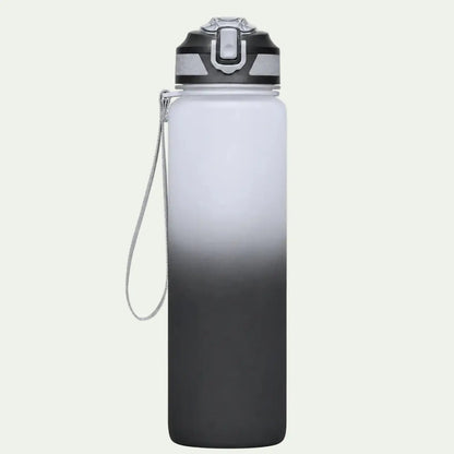 1 Liter Trinkflasche schwarz weiss B-Ware ohne Skala mit Strohhalm