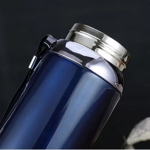 Thermoflasche Isolierflasche Edelstahl 0,8 l, stundenlang heiße & kalte Getränke